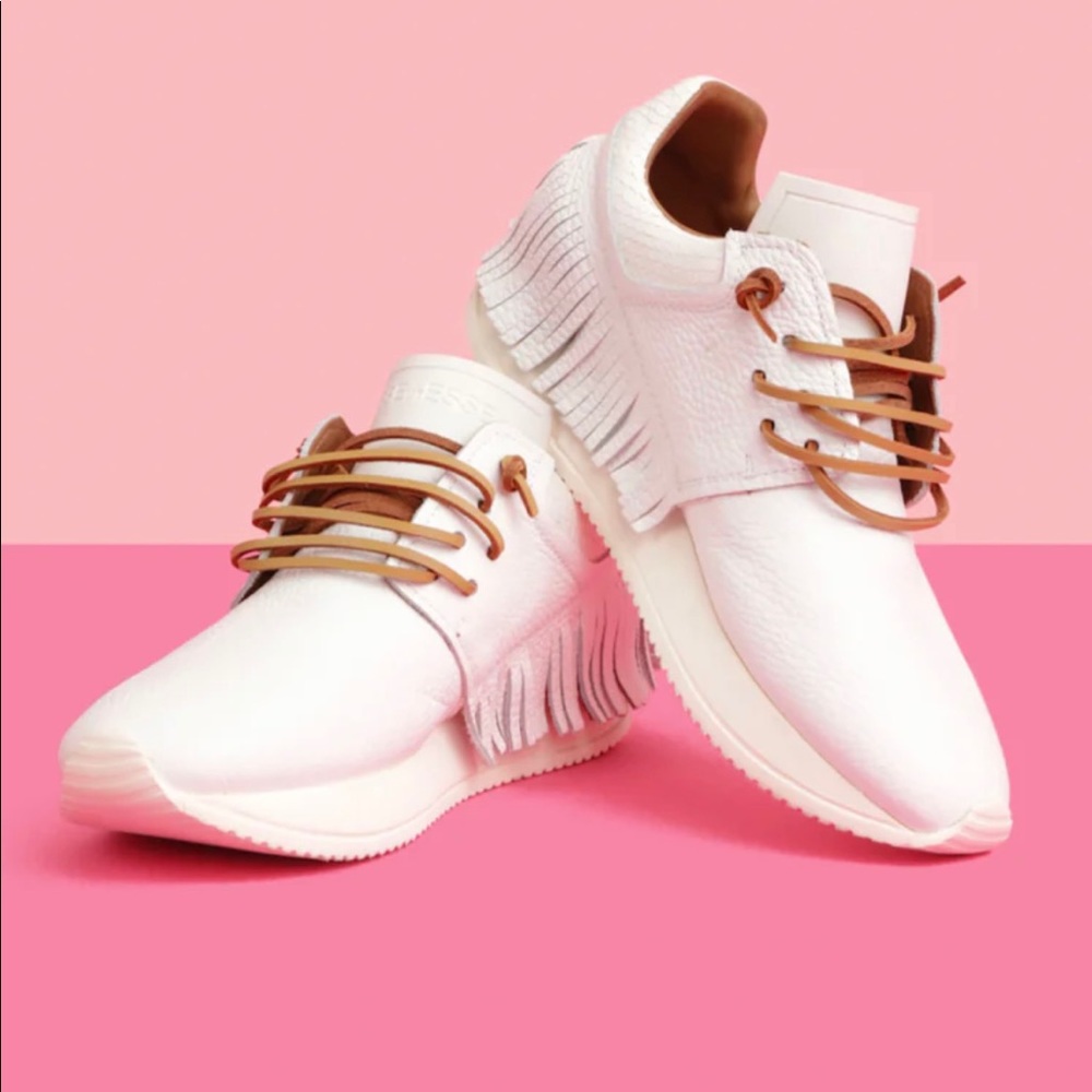 Esseutesse White Leather Fringe Sneaker